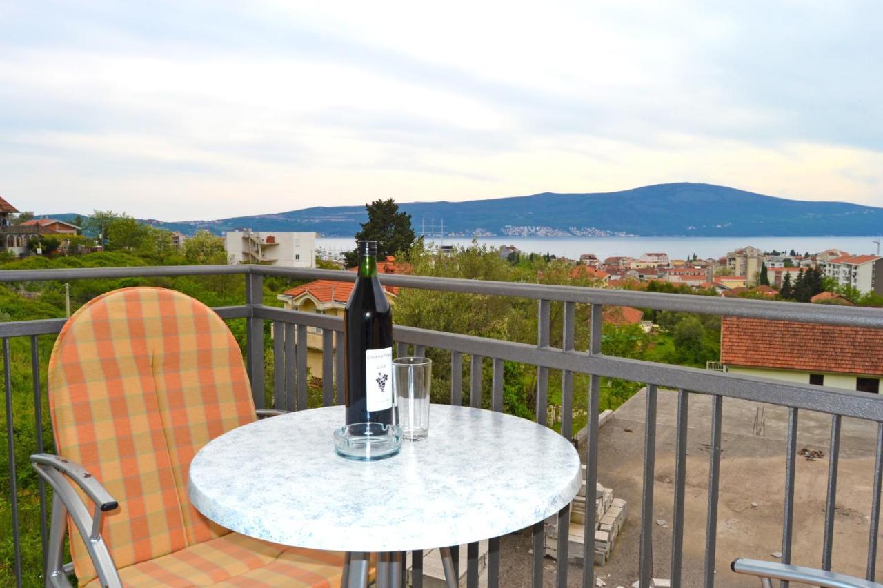 Tivat Apartments Luaran gambar