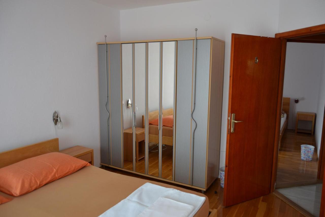 Tivat Apartments Luaran gambar