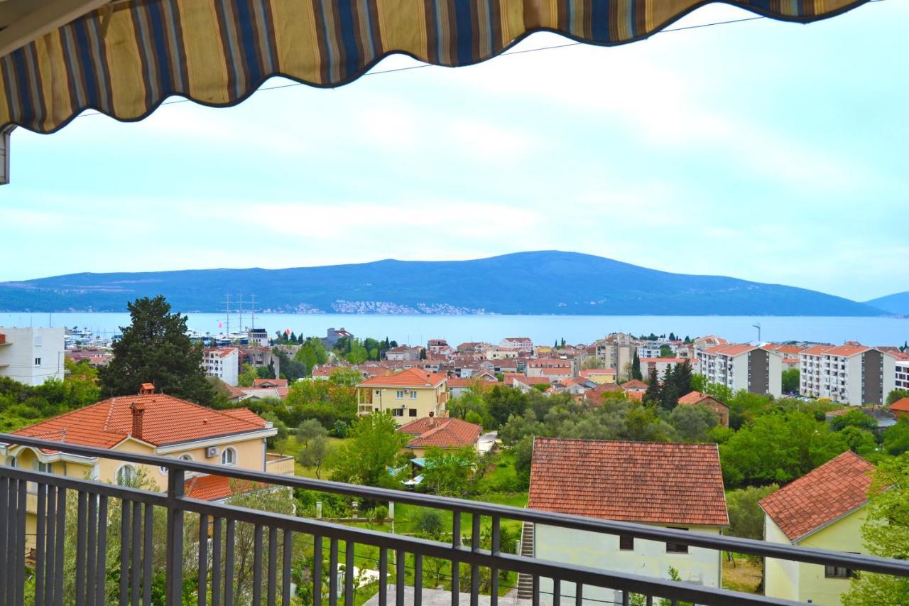Tivat Apartments Luaran gambar