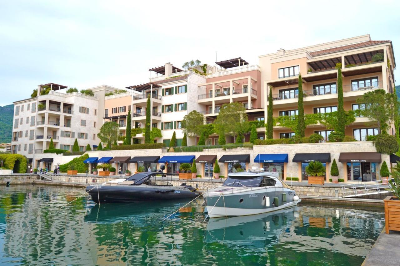 Tivat Apartments Luaran gambar