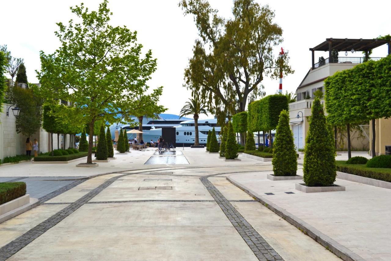 Tivat Apartments Luaran gambar