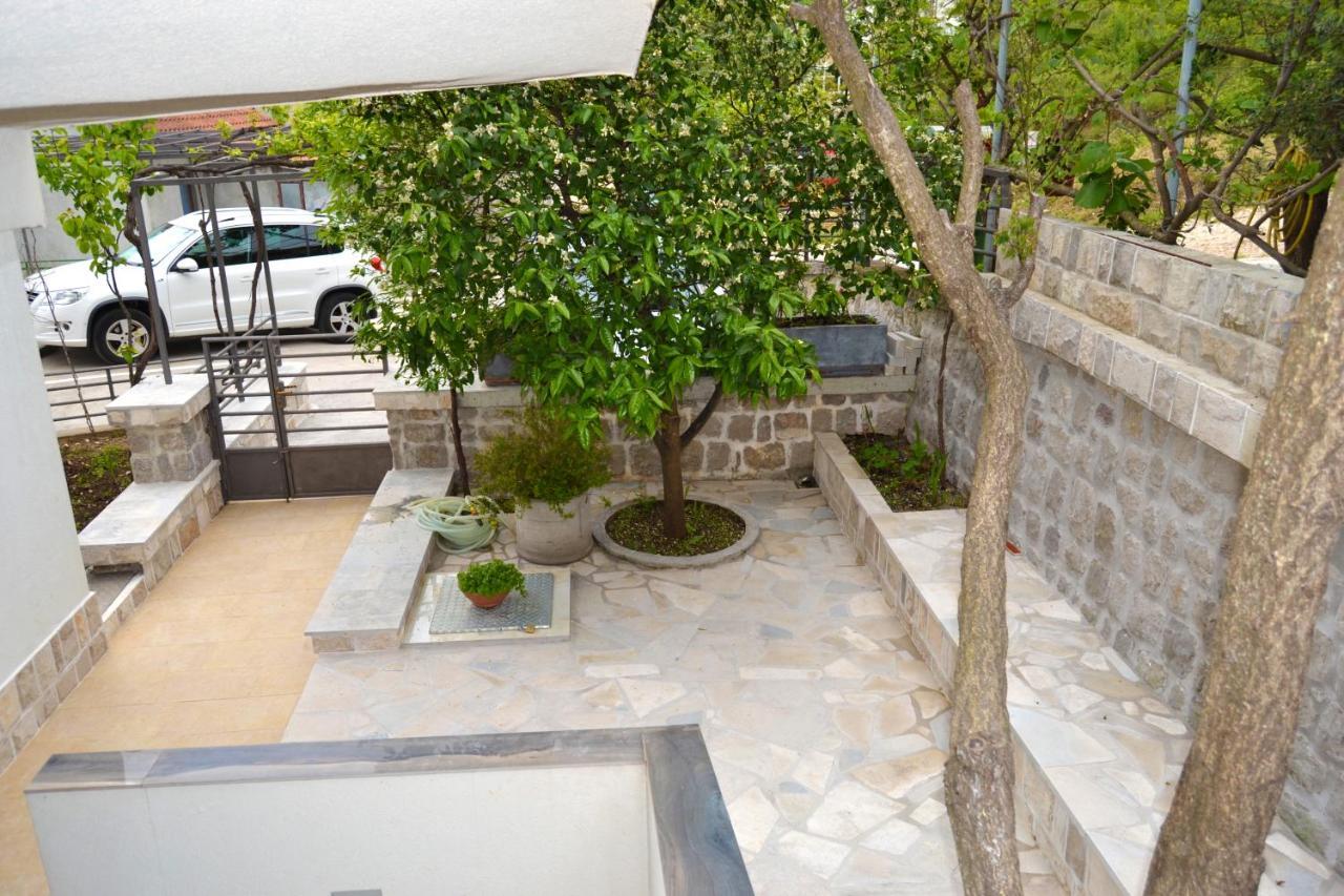Tivat Apartments Luaran gambar