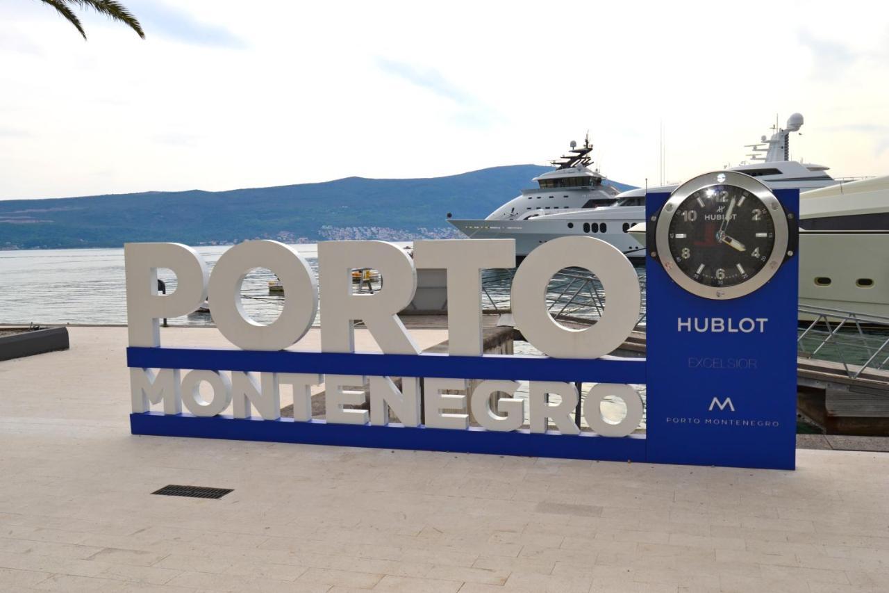 Tivat Apartments Luaran gambar