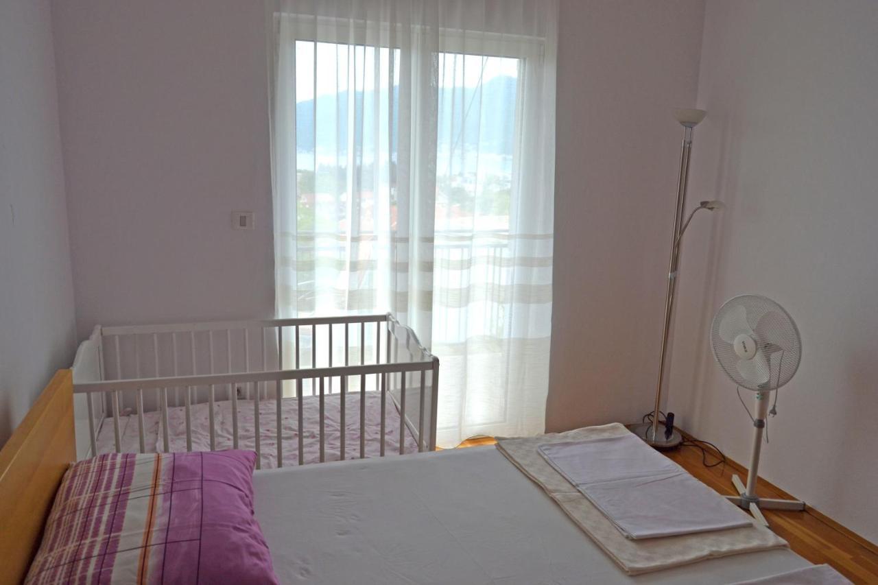 Tivat Apartments Luaran gambar