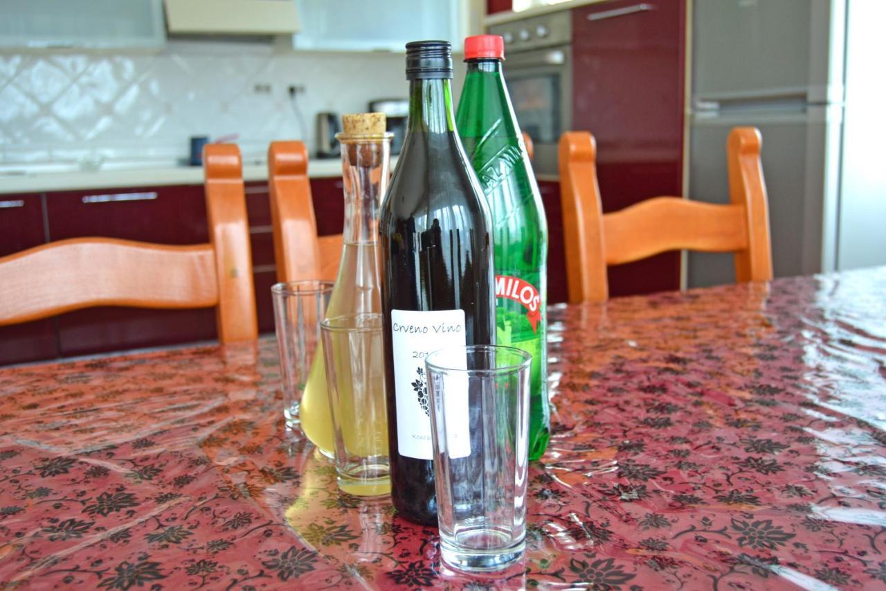 Tivat Apartments Luaran gambar