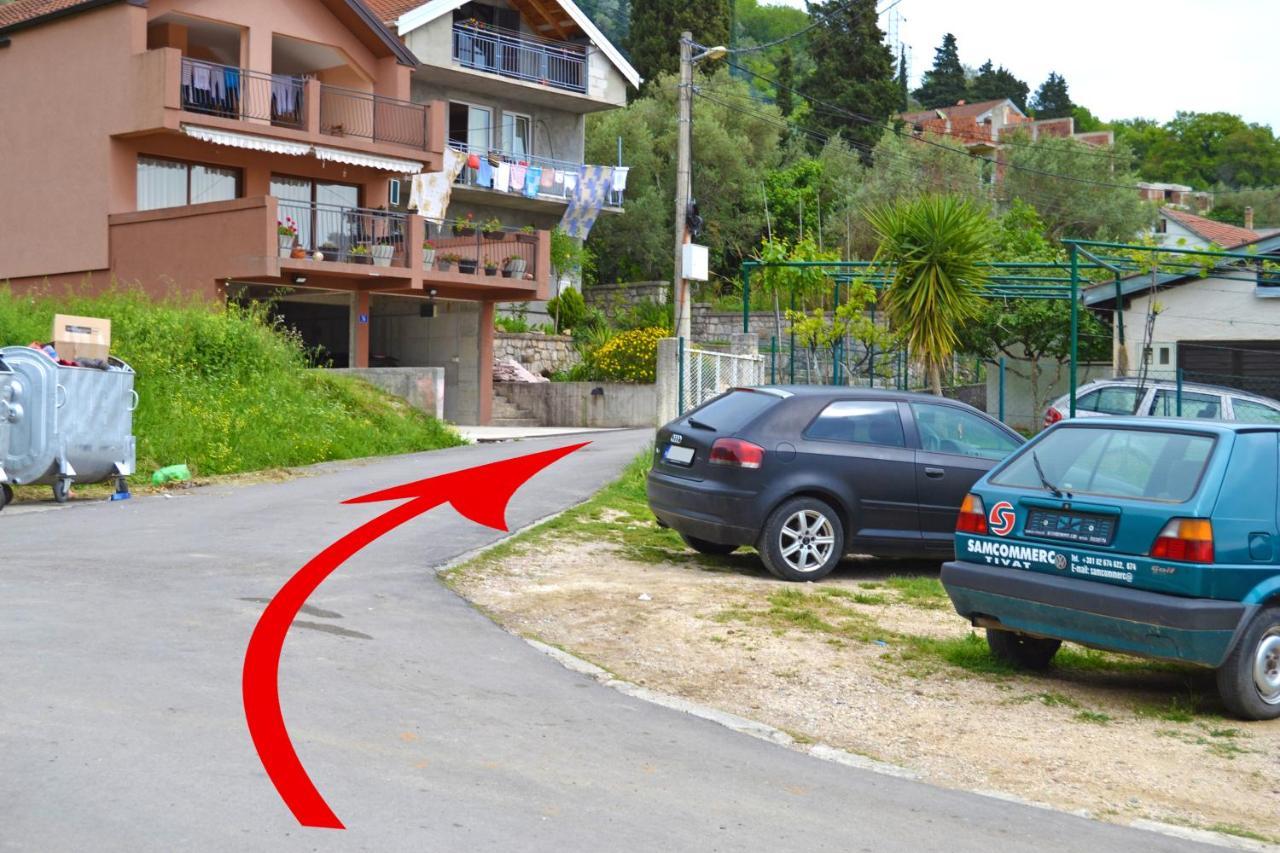 Tivat Apartments Luaran gambar